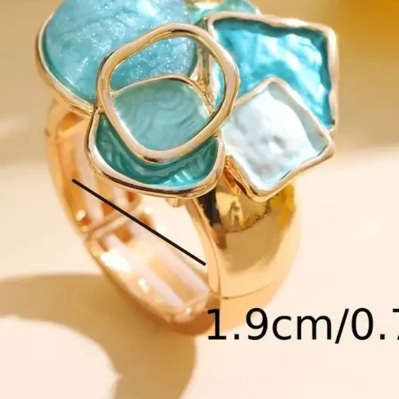 Ring - Picture 6 of 7